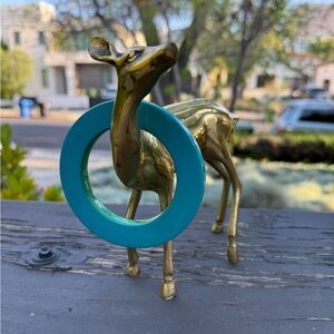 Blue wooden and lacquer bracelet